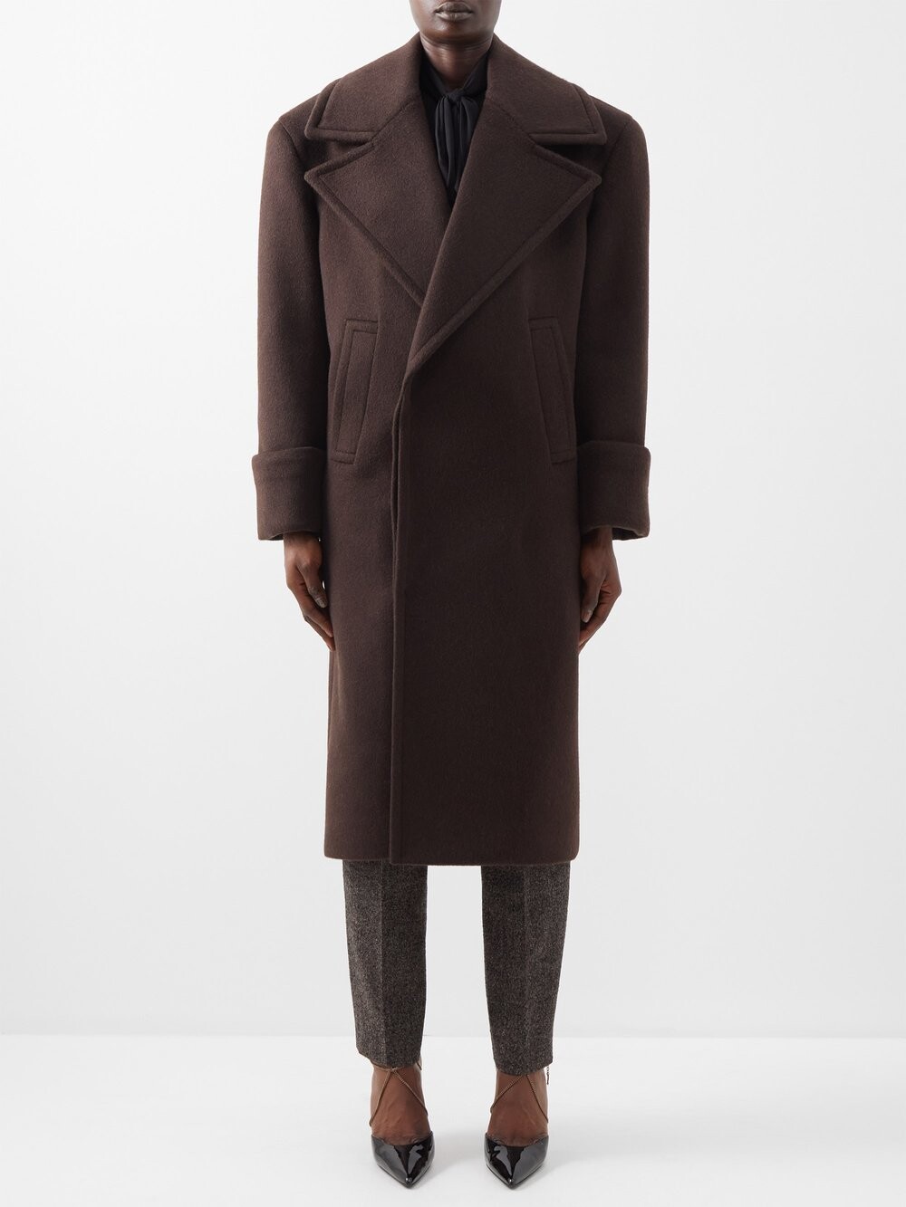 Однобортное кашемировое пальто с завышенными плечами Saint Laurent, коричневый
Однобортное кашемировое пальто с завышенными плечами Saint Laurent, коричневый