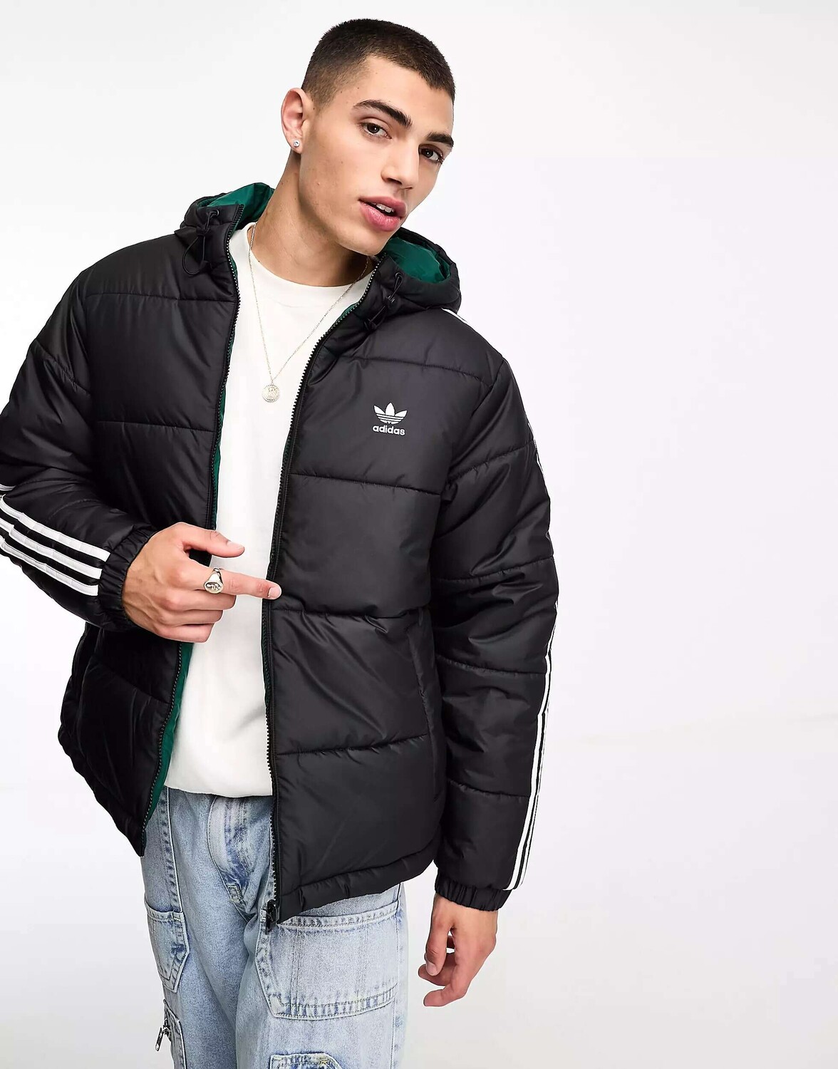Черно-зеленая двусторонняя куртка-пуховик с 3 полосками adidas Originals, Черный
Черно-зеленая двусторонняя куртка-пуховик с 3 полосками adidas Originals, Черный