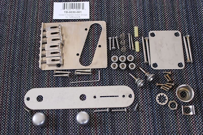 Fender / Gotoh Aged / Relic Telecaster Nickel Hardware Set Modern GTC202 6-седельный бридж TB-0030-001 Fender/Gotoh 6-Saddle Telecaster Bridge Assembly (Nickel)
Fender / Gotoh Aged / Relic Telecaster Nickel Hardware Set Modern GTC202 6-седельный бридж TB-0030-001 Fender/Gotoh 6-Saddle Telecaster Bridge Assembly (Nickel)
