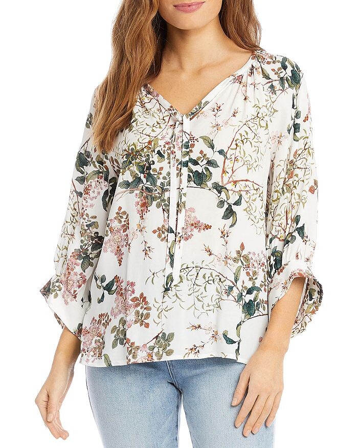 Топ с цветочным принтом и разрезом на шее Karen Kane
Топ с цветочным принтом и разрезом на шее Karen Kane