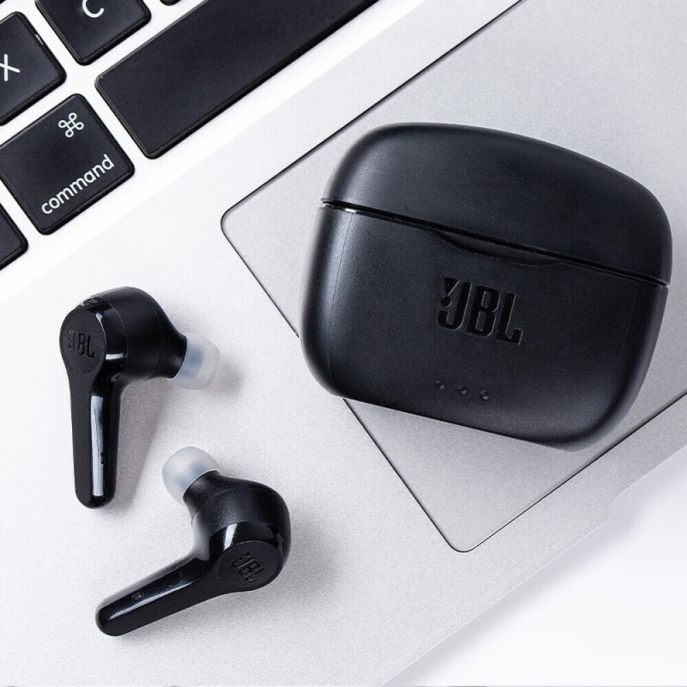 Bluetooth-гарнитура JBL TUNE 215 TWS быстрая зарядка, длительное время автономной работы, черный
Bluetooth-гарнитура JBL TUNE 215 TWS быстрая зарядка, длительное время автономной работы, черный