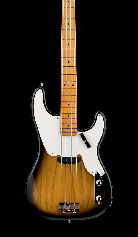 Басс гитара Fender American Vintage II 1954 Precision Bass - 2-Color Sunburst #0942
Басс гитара Fender American Vintage II 1954 Precision Bass - 2-Color Sunburst #0942
