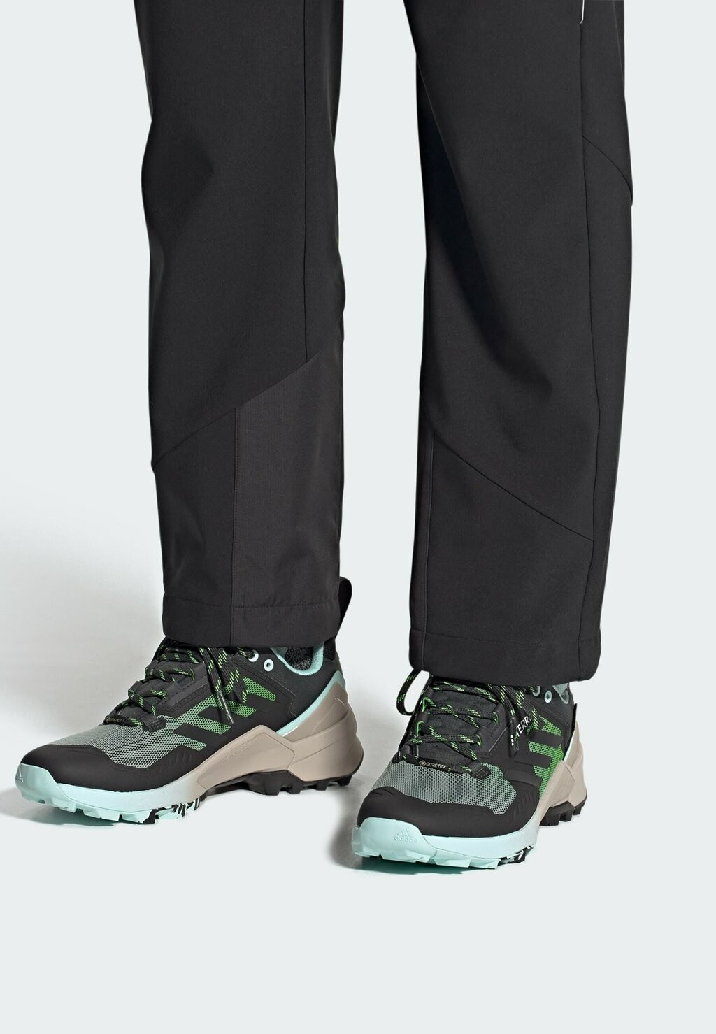 Кроссовки для походов TERREX SWIFT R3 GORE-TEX adidas Sportswear, полуфлеш, цвет морской волны, бежевый
Кроссовки для походов TERREX SWIFT R3 GORE-TEX adidas Sportswear, полуфлеш, цвет морской волны, бежевый