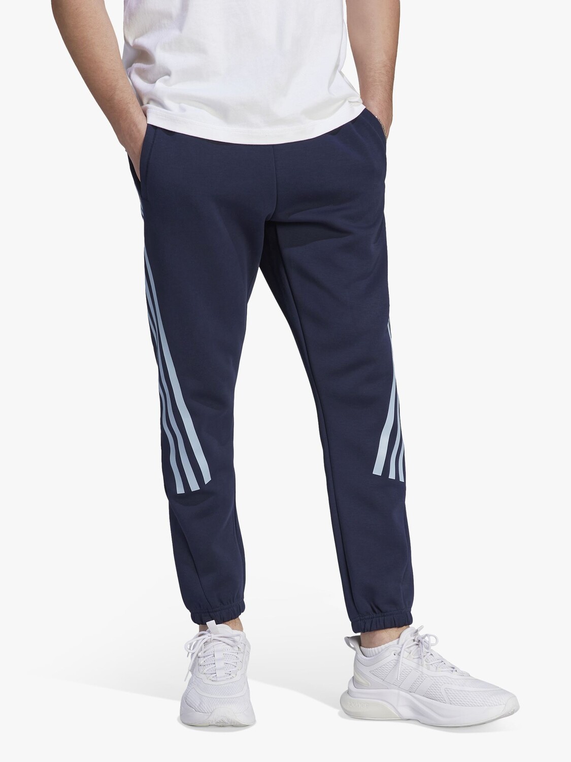 Флисовые спортивные брюки с 3 полосками adidas Slim Fit, чернильно-синий/чудо-синий
Флисовые спортивные брюки с 3 полосками adidas Slim Fit, чернильно-синий/чудо-синий