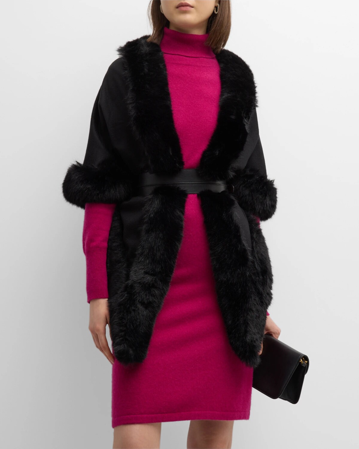 Слинг-шарф из кашемира с ромбовидной отделкой из искусственного меха Sofia Cashmere, цвет Black
Слинг-шарф из кашемира с ромбовидной отделкой из искусственного меха Sofia Cashmere, цвет Black