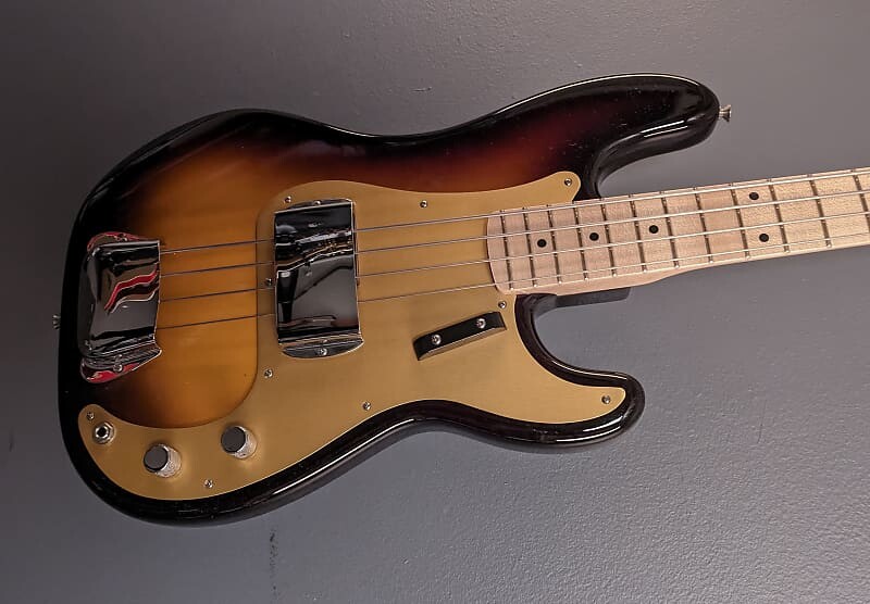 Басс гитара Fender Custom Shop Vintage Custom '57 P Bass - Wide Fade 2 Color Sunburst
Басс гитара Fender Custom Shop Vintage Custom '57 P Bass - Wide Fade 2 Color Sunburst