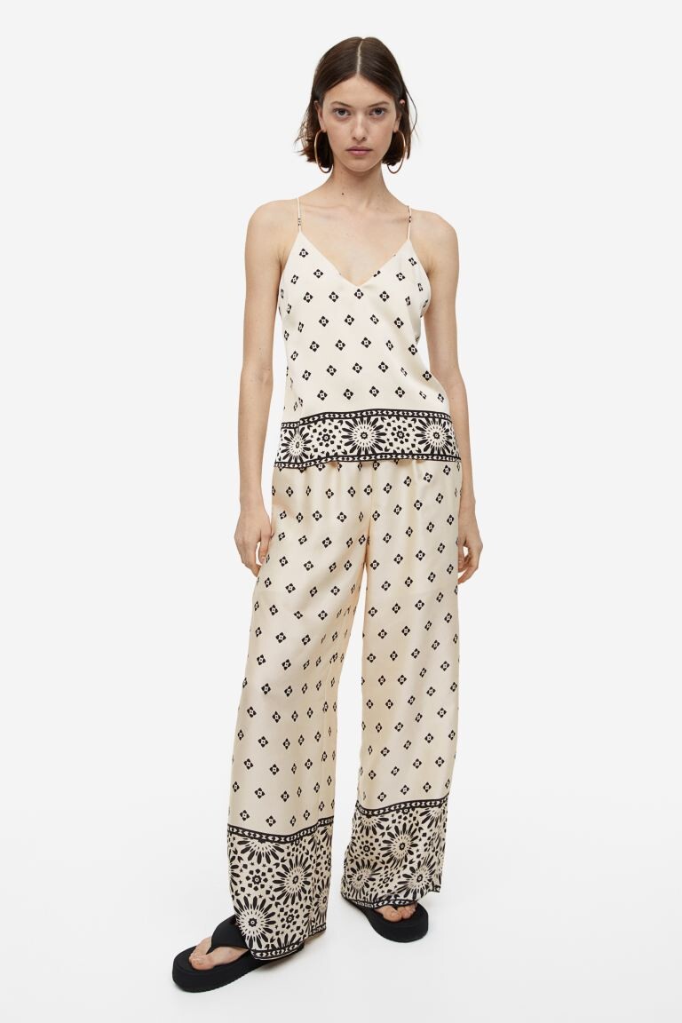 Широкие брюки H&M, кремовый/с рисунком, Бежевый, Широкие брюки H&M, кремовый/с рисунком
Широкие брюки H&M, кремовый/с рисунком, Бежевый, Широкие брюки H&M, кремовый/с рисунком