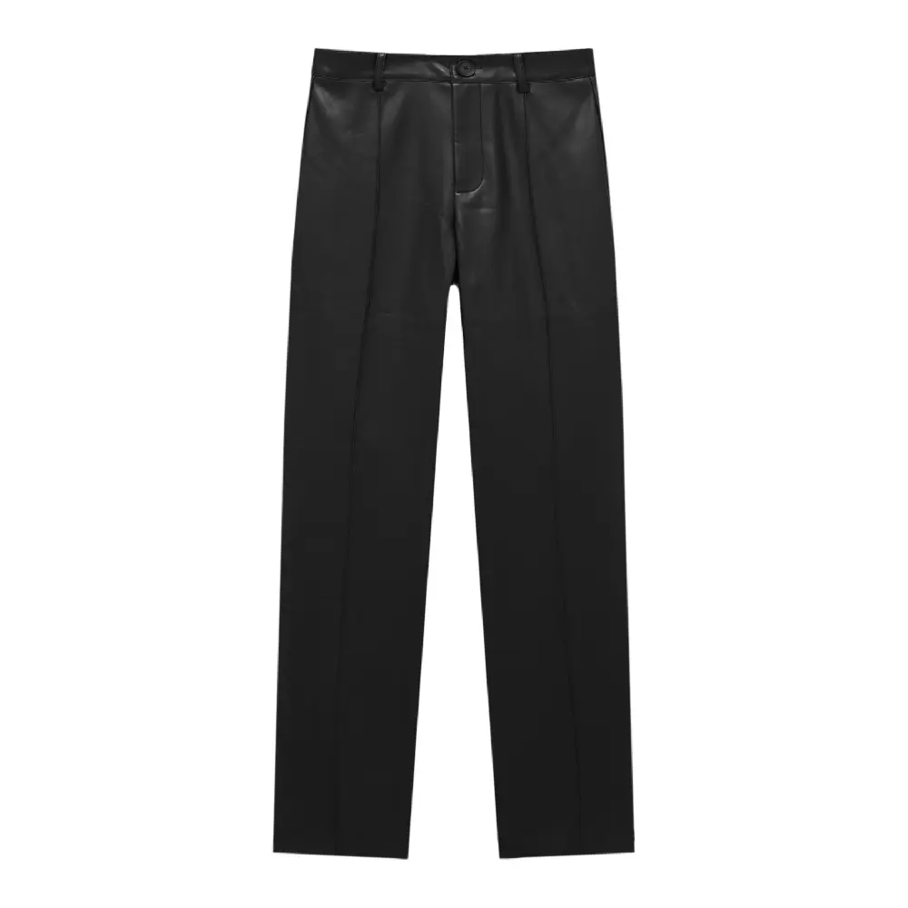 Брюки Pull&Bear Straight Fit Faux Leather, черный 
Брюки Pull&Bear Straight Fit Faux Leather, черный
