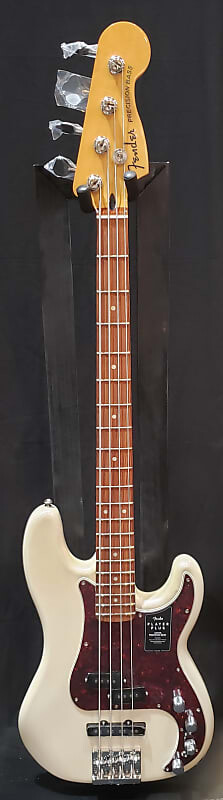 Fender Player Plus Precision Bass с грифом Pau Ferro Олимпийская жемчужина 2022 года Player Plus Precision Bass with Pau Ferro Fretboard
Fender Player Plus Precision Bass с грифом Pau Ferro Олимпийская жемчужина 2022 года Player Plus Precision Bass with Pau Ferro Fretboard
