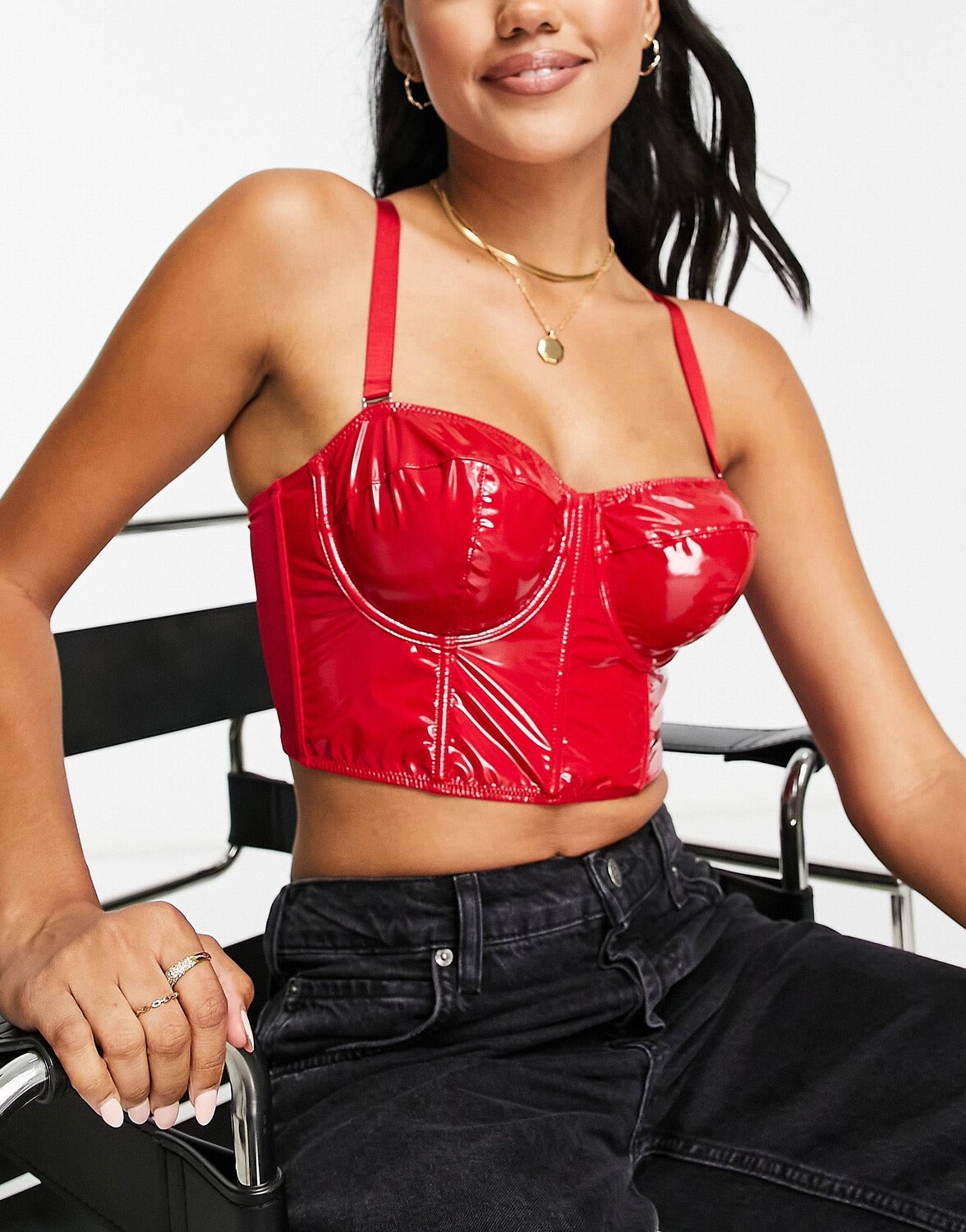 Красный виниловый корсет на косточках со съемными бретелями ASOS DESIGN Fuller Bust Bette
Красный виниловый корсет на косточках со съемными бретелями ASOS DESIGN Fuller Bust Bette