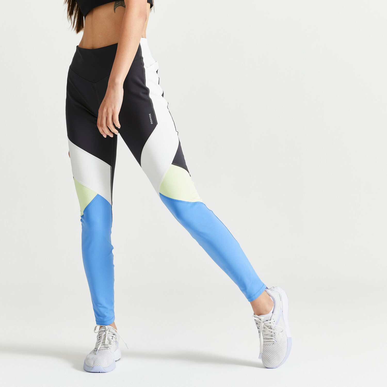 Леггинсы FTI 520T High Waist Fitness Shapewear Women - Color Block DOMYOS, серый уголь/яичная скорлупа/синий
Леггинсы FTI 520T High Waist Fitness Shapewear Women - Color Block DOMYOS, серый уголь/яичная скорлупа/синий