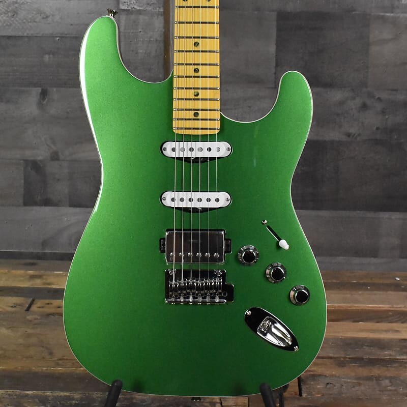 Fender Aerodyne Special Stratocaster HSS - Speed Green Metallic с сумкой для переноски
Fender Aerodyne Special Stratocaster HSS - Speed Green Metallic с сумкой для переноски