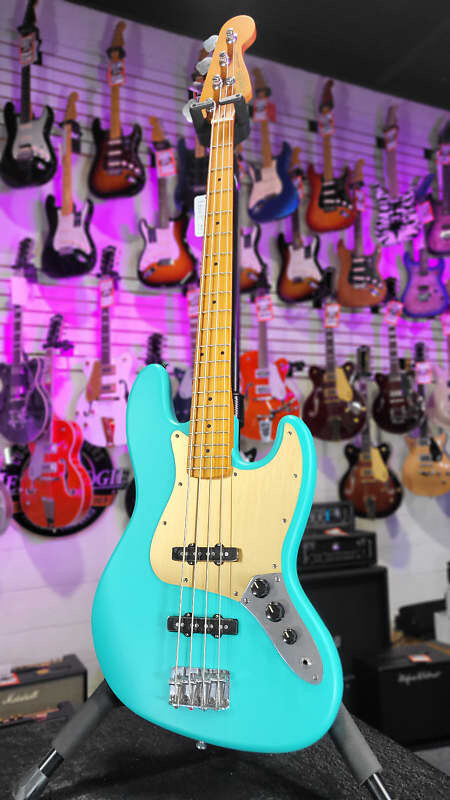 Squier 40th Anniversary Vintage Edition Jazz Bass - Satin Seafoam Green Авторизованный дилер Бесплатная доставка
Squier 40th Anniversary Vintage Edition Jazz Bass - Satin Seafoam Green Авторизованный дилер Бесплатная доставка