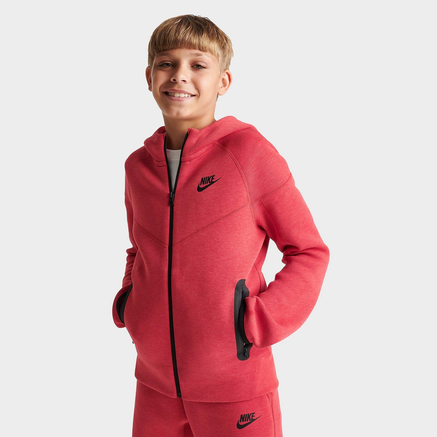 Толстовка из технического флиса с молнией во всю длину Nike Sportswear для мальчиков, красный
Толстовка из технического флиса с молнией во всю длину Nike Sportswear для мальчиков, красный