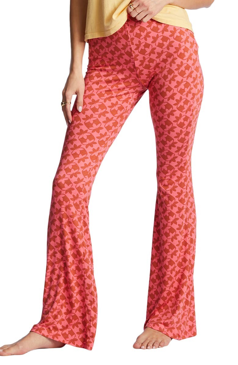 Расклешенные хлопковые брюки Sundown с цветочным принтом и высокой талией BILLABONG
Расклешенные хлопковые брюки Sundown с цветочным принтом и высокой талией BILLABONG
