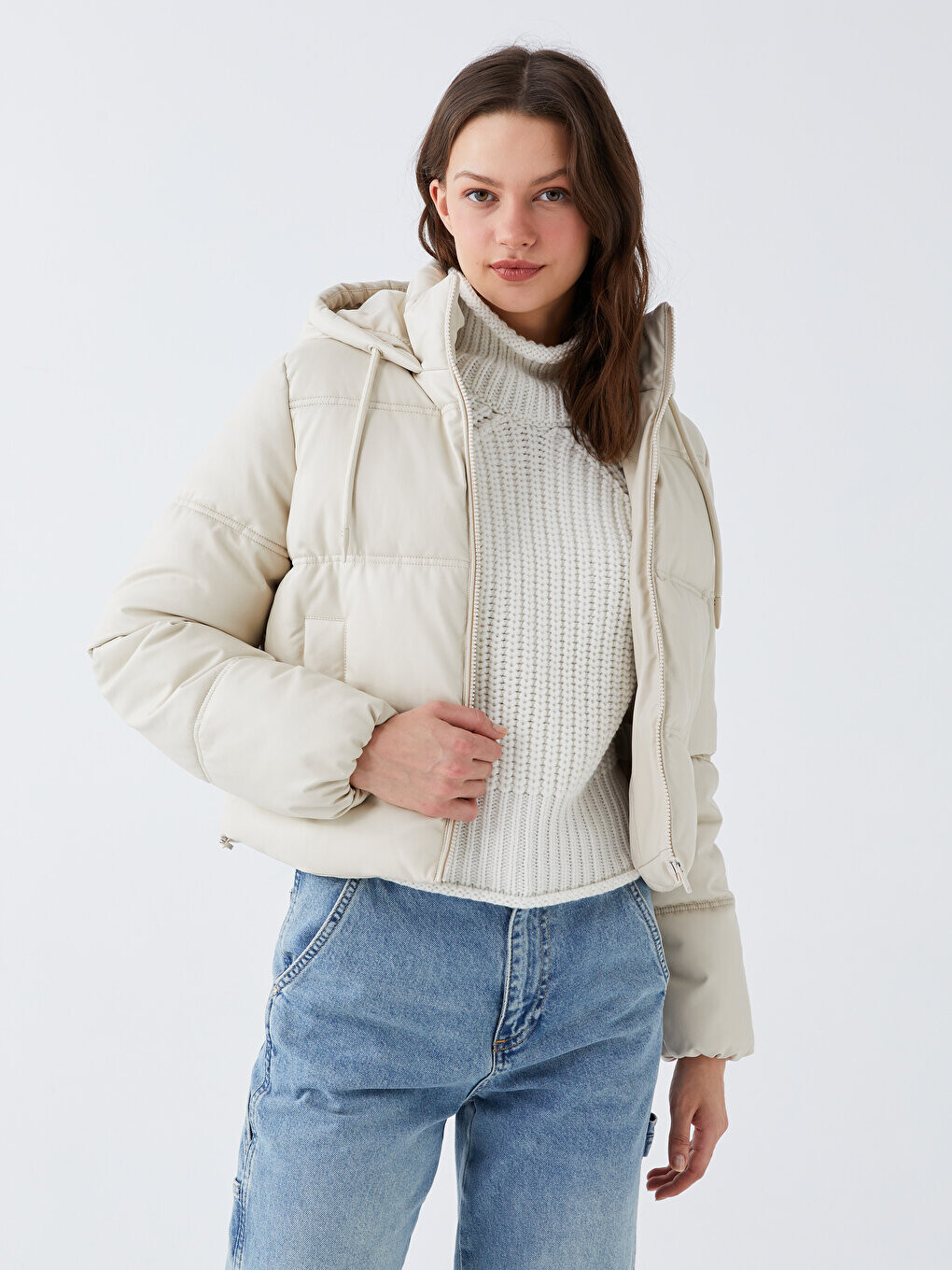 Однотонное женское кожаное пуховик с капюшоном и длинными рукавами LCW Casual, экрю
Однотонное женское кожаное пуховик с капюшоном и длинными рукавами LCW Casual, экрю