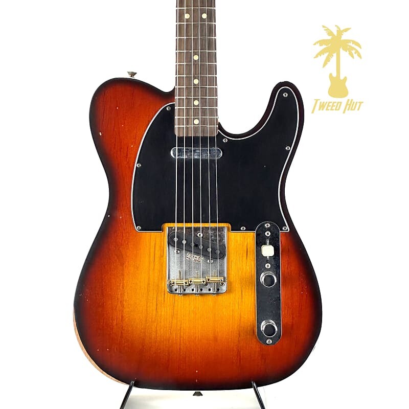 Fender Jason Isbell Custom Telecaster, палисандр, 3-цветный шоколадный взрыв Jason Isbell Custom Telecaster, Rosewood, 3-Color Chocolate Burst
Fender Jason Isbell Custom Telecaster, палисандр, 3-цветный шоколадный взрыв Jason Isbell Custom Telecaster, Rosewood, 3-Color Chocolate Burst