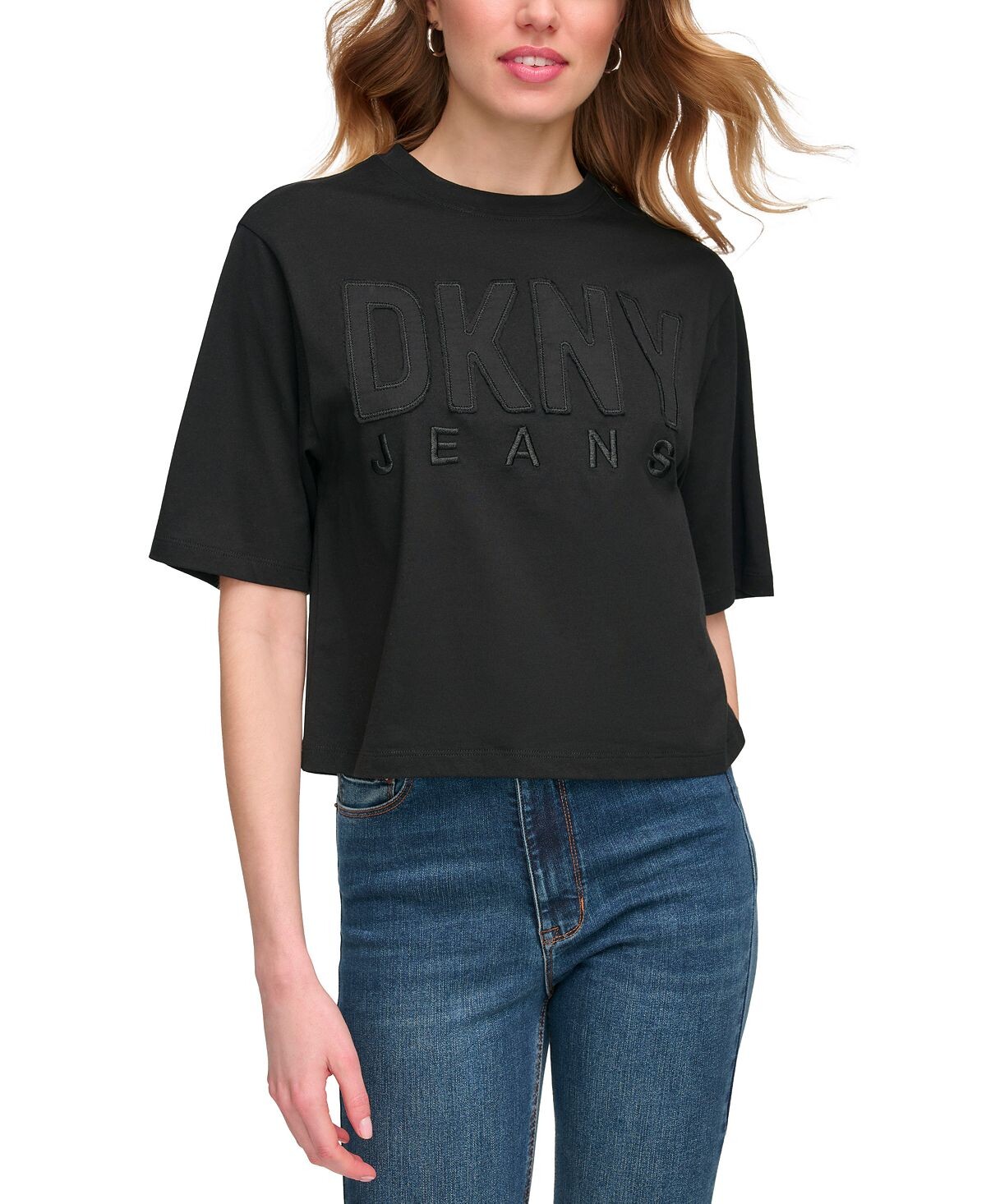 Женская футболка с короткими рукавами и монохромной аппликацией логотипа DKNY Jeans, черный
Женская футболка с короткими рукавами и монохромной аппликацией логотипа DKNY Jeans, черный