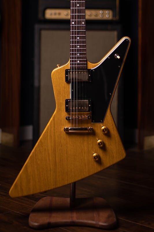 Накладка Gibson Custom Shop 1958 Korina Explorer, черная, черная Custom Shop 1958 Korina Explorer Black Pickguard
Накладка Gibson Custom Shop 1958 Korina Explorer, черная, черная Custom Shop 1958 Korina Explorer Black Pickguard