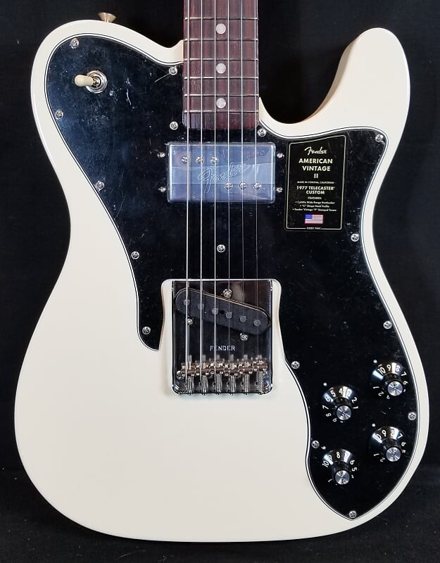 Fender American Vintage II 1977 Telecaster Custom, накладка на гриф из палисандра, олимпийский белый цвет с жестким корпусом 2023 0110440805
Fender American Vintage II 1977 Telecaster Custom, накладка на гриф из палисандра, олимпийский белый цвет с жестким корпусом 2023 0110440805