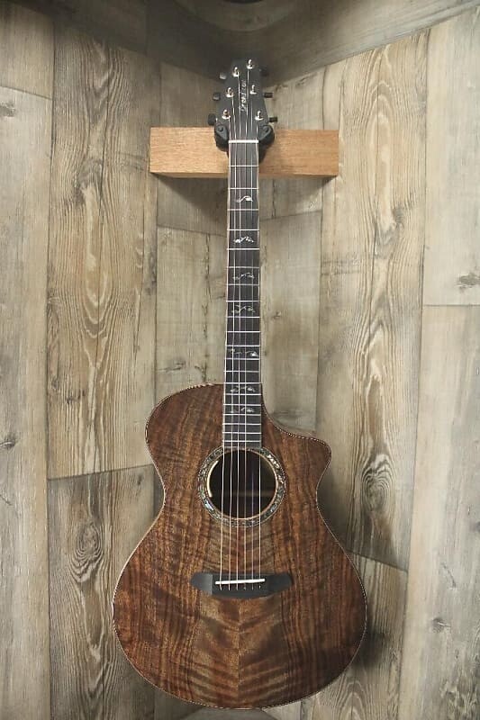 2022 Breedlove USA MasterClass (Мастер-класс) Custom Concert CE Master Grade Figured Walnut Совершенно новый!
2022 Breedlove USA MasterClass (Мастер-класс) Custom Concert CE Master Grade Figured Walnut Совершенно новый!