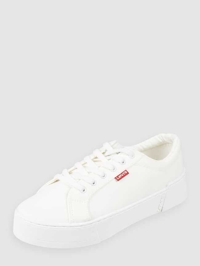 Кроссовки на платформе из парусины модель "Тихуана" Levi’s Acc., белый
Кроссовки на платформе из парусины модель "Тихуана" Levi’s Acc., белый