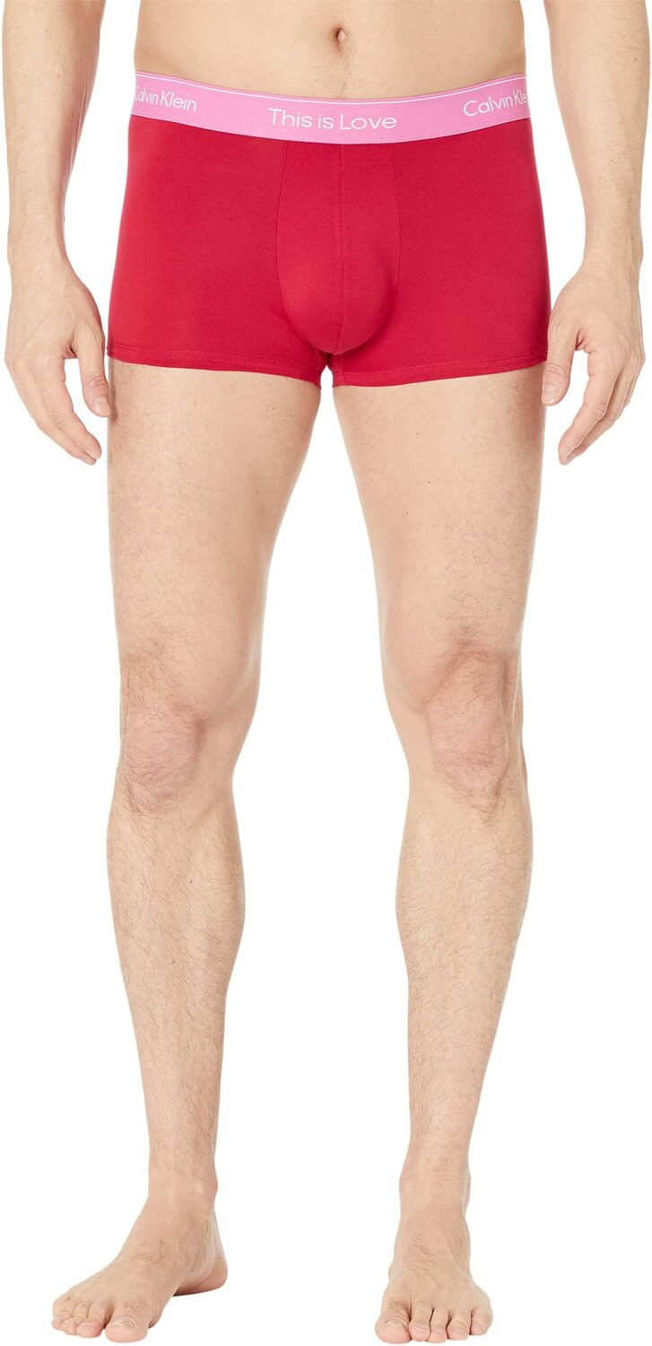 Трусы Pride This Is Love Low Rise Trunks Calvin Klein Underwear, цвет Persian Red
Трусы Pride This Is Love Low Rise Trunks Calvin Klein Underwear, цвет Persian Red