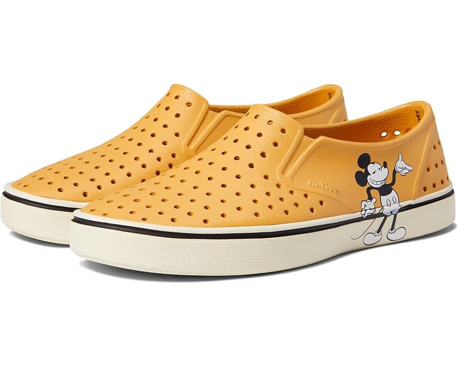 Кроссовки Native Shoes Miles Disney Print, цвет Wheat Yellow/Bone White/Previntage Mickey
Кроссовки Native Shoes Miles Disney Print, цвет Wheat Yellow/Bone White/Previntage Mickey