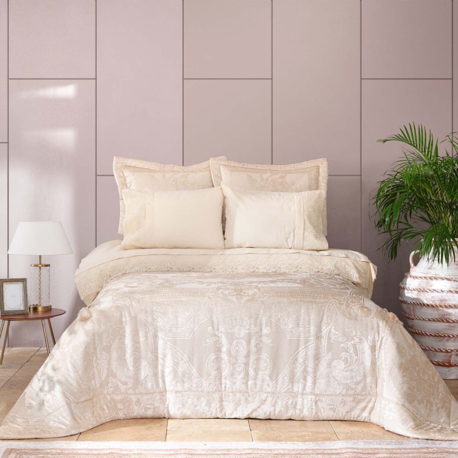 Комплект постельного белья Karaca Home Victoria Gold Набор из 7 предметов для двойного приватного дуэта
Комплект постельного белья Karaca Home Victoria Gold Набор из 7 предметов для двойного приватного дуэта