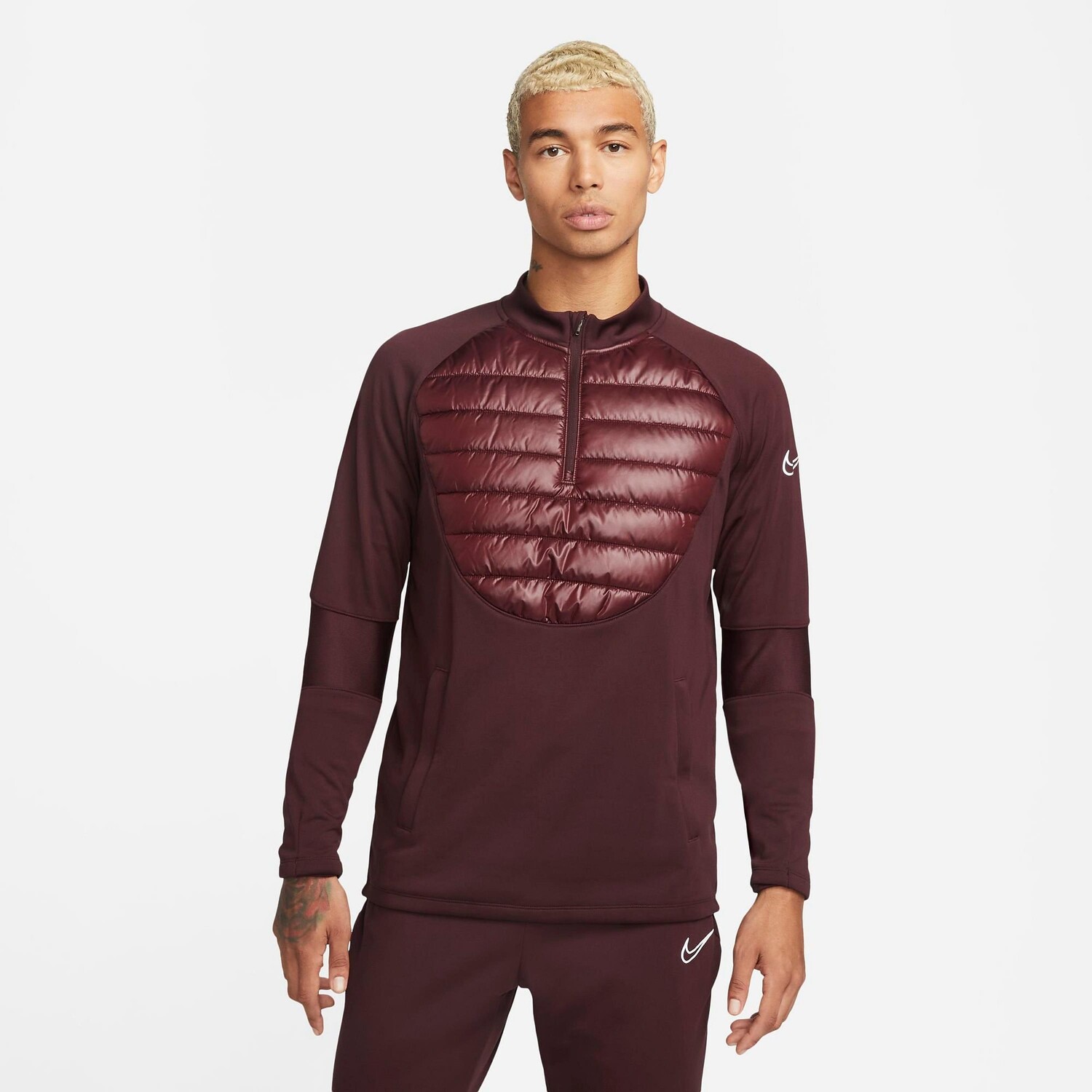 Мужская футболка для футбольных тренировок Nike Therma-FIT Academy Winter Warrior, красный
Мужская футболка для футбольных тренировок Nike Therma-FIT Academy Winter Warrior, красный