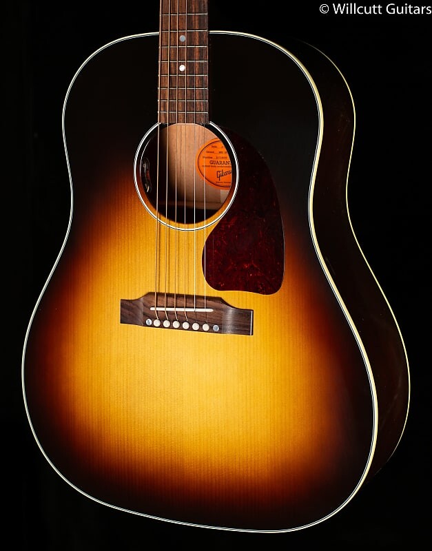 Gibson Custom Shop Willcutt Exclusive J-45 Standard Vintage Sunburst Red Spruce (039) Gibson J-45 Standard Red Spruce (039)
Gibson Custom Shop Willcutt Exclusive J-45 Standard Vintage Sunburst Red Spruce (039) Gibson J-45 Standard Red Spruce (039)