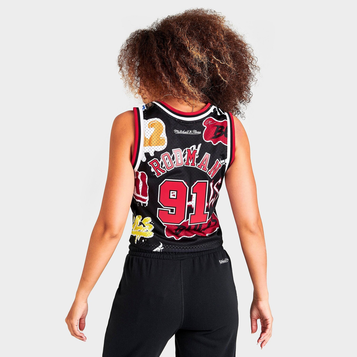 Женское укороченное джерси Mitchell & Ness Chicago Bulls NBA '91 Dennis Rodman, черный
Женское укороченное джерси Mitchell & Ness Chicago Bulls NBA '91 Dennis Rodman, черный
