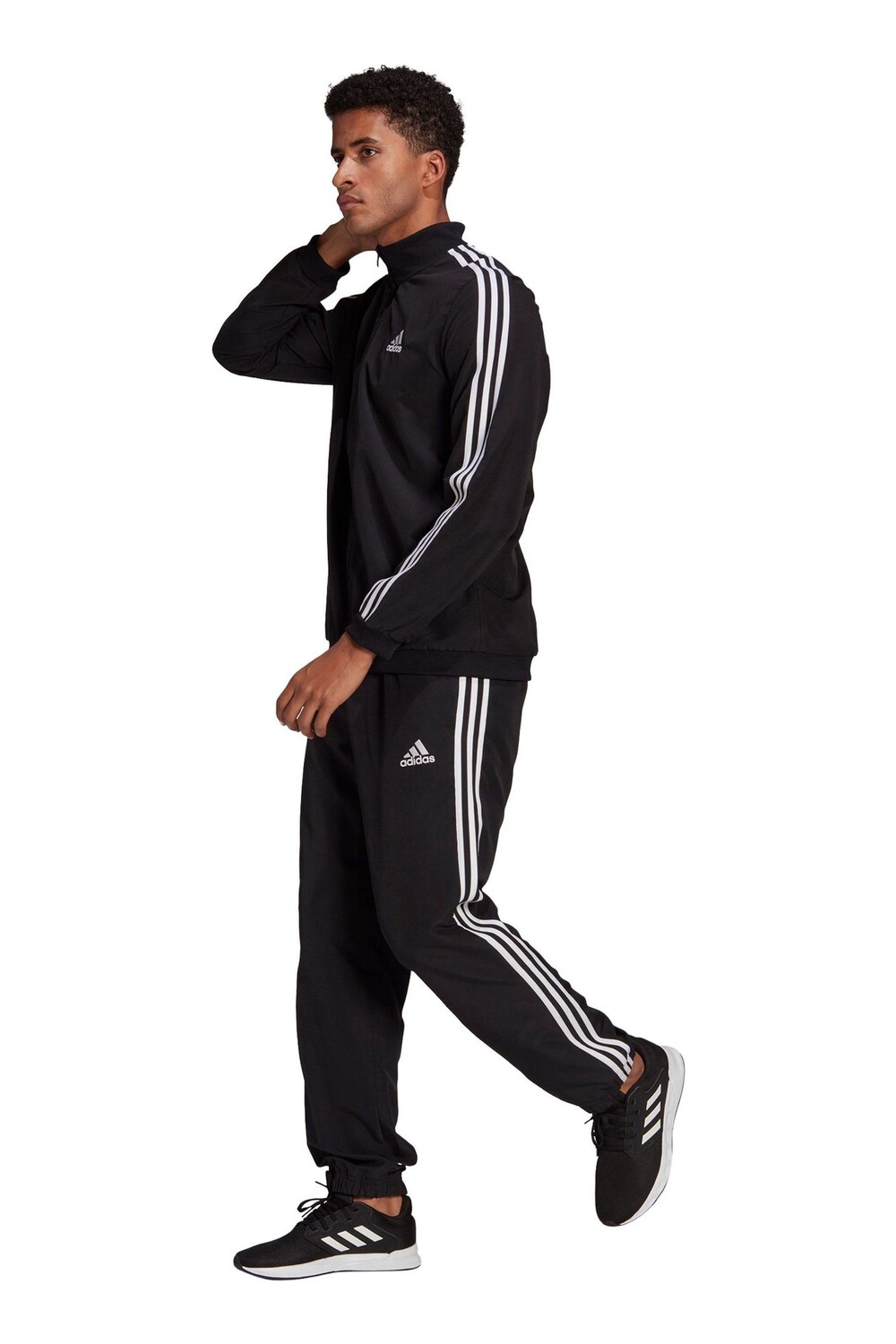 Спортивная одежда AEROREADY Essentials стандартного кроя с 3 полосками adidas, черный
Спортивная одежда AEROREADY Essentials стандартного кроя с 3 полосками adidas, черный
