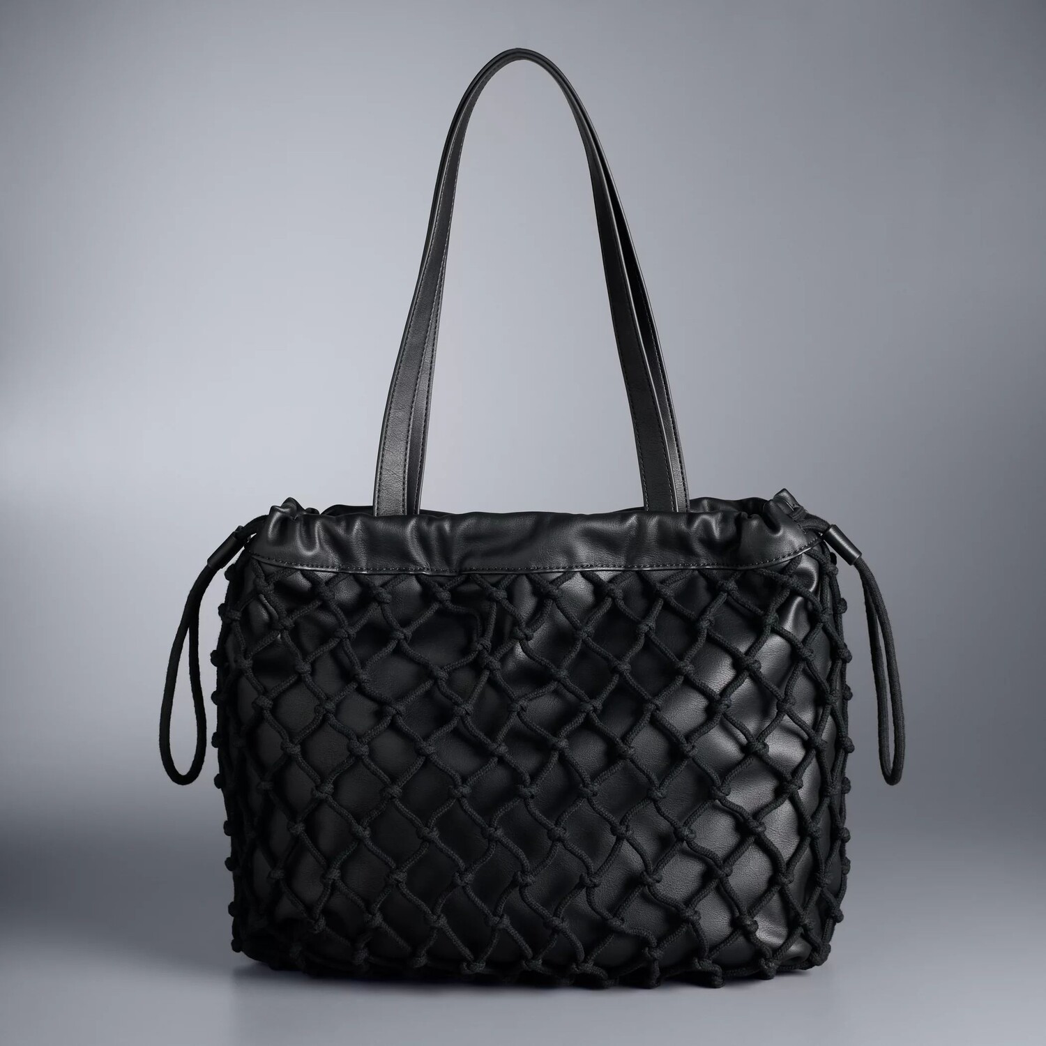 Simply Vera Большая сумка-тоут с завязками Vera Wang Simply Vera Vera Wang, черный
Simply Vera Большая сумка-тоут с завязками Vera Wang Simply Vera Vera Wang, черный