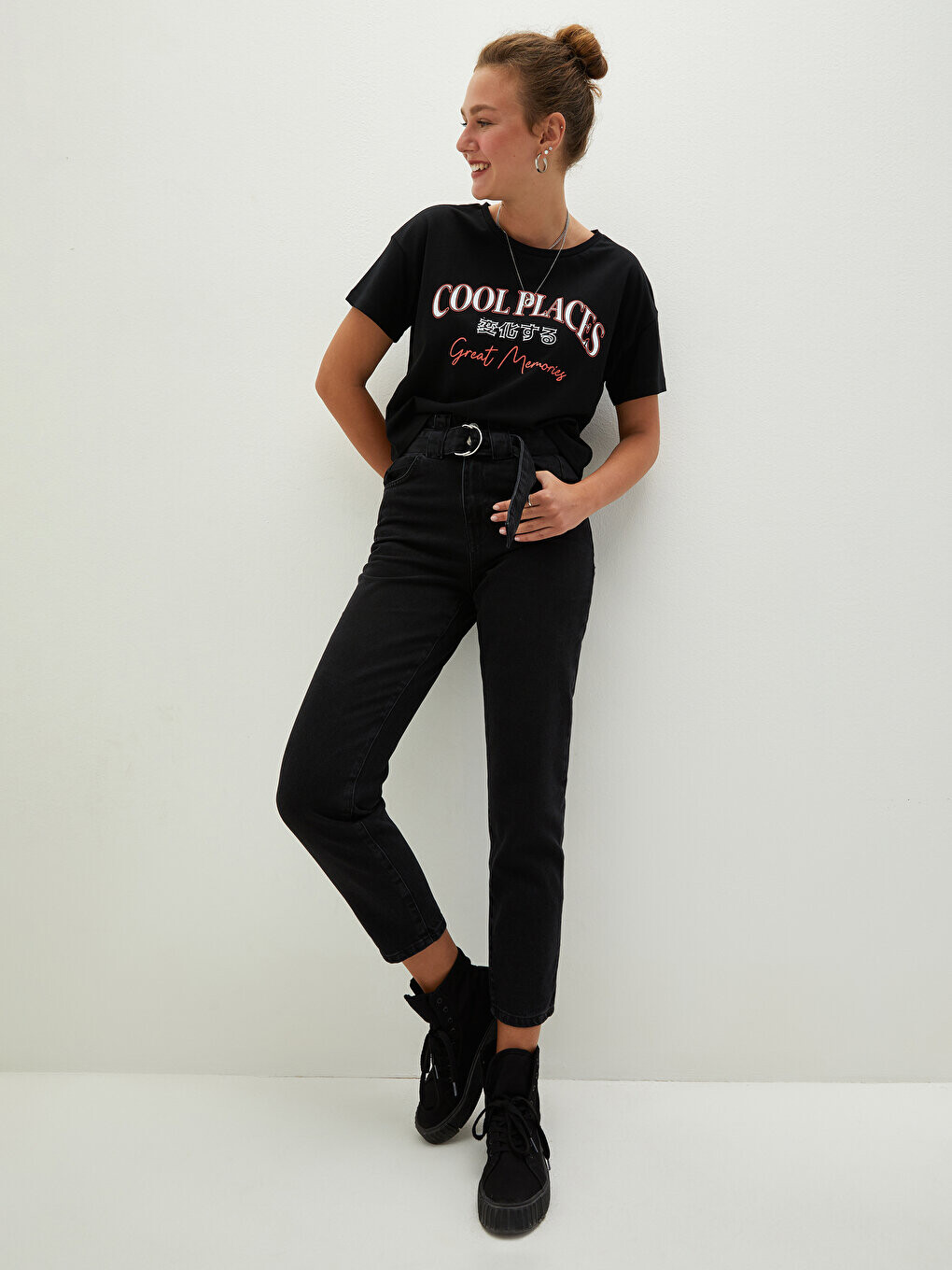 Женские джинсовые брюки родео с высокой талией и карманами для мамы LCW Jeans, черное родео
Женские джинсовые брюки родео с высокой талией и карманами для мамы LCW Jeans, черное родео