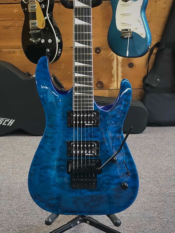 Электрогитара Jackson JS Series JS32Q DKA Dinky Archtop with Amaranth Fretboard 2023 - Transparent Blue
Электрогитара Jackson JS Series JS32Q DKA Dinky Archtop with Amaranth Fretboard 2023 - Transparent Blue