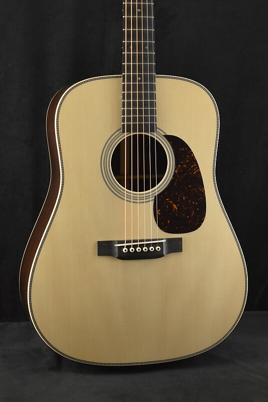 Martin Custom Shop D-28 Authentic 1937 Натуральный Custom Shop D-28 1937 Natural
Martin Custom Shop D-28 Authentic 1937 Натуральный Custom Shop D-28 1937 Natural