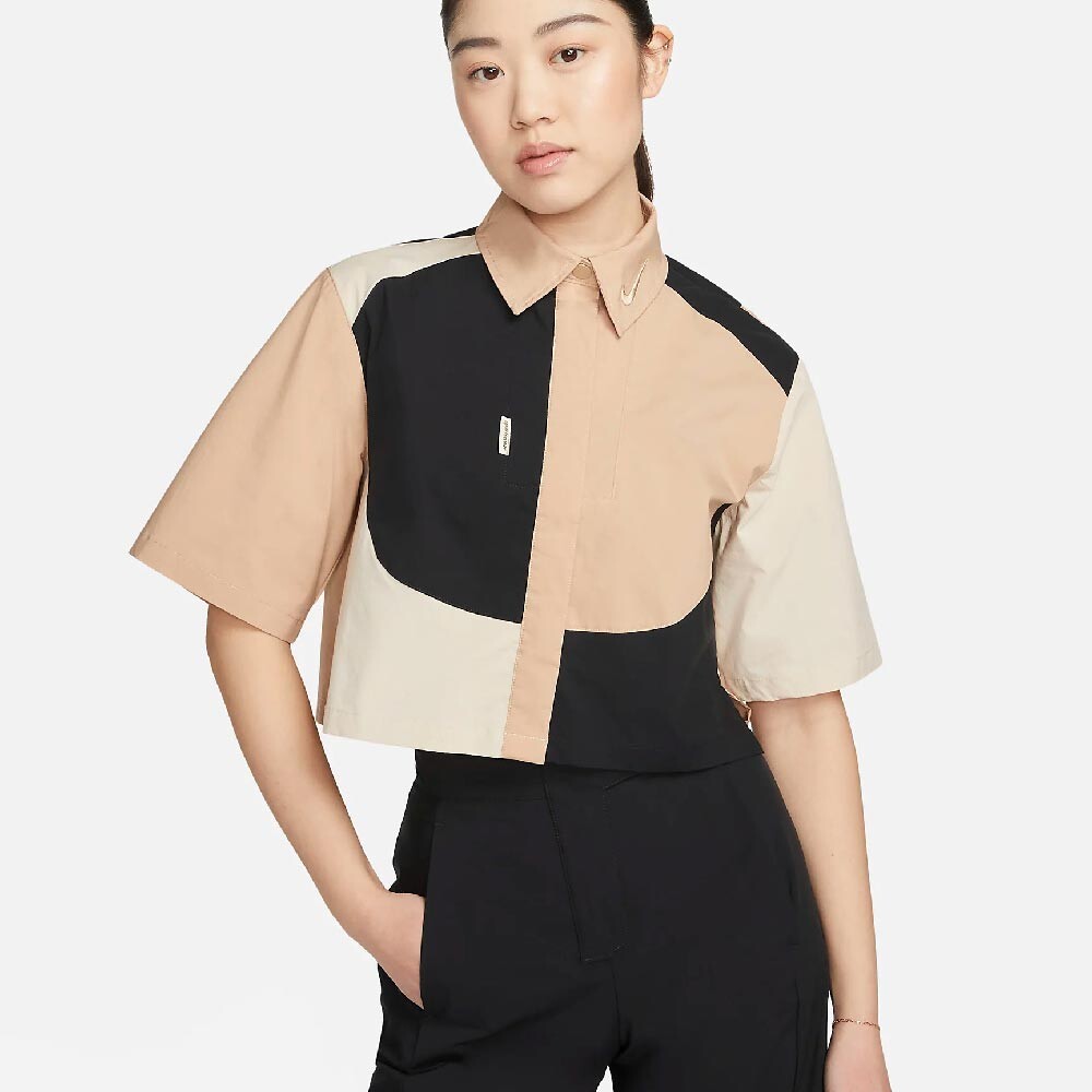 Рубашка Nike Sportswear Collection Women's Collared Short-Sleeve, черный/коричневый/бежевый
Рубашка Nike Sportswear Collection Women's Collared Short-Sleeve, черный/коричневый/бежевый