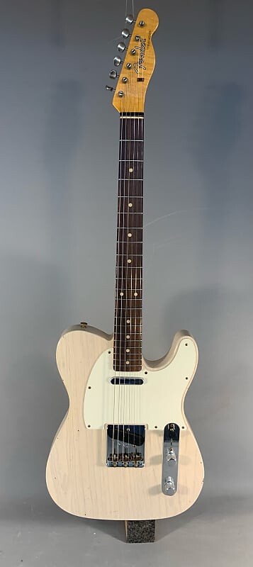 Fender Fender Custom Shop Limited Edition 59' Telecaster Aged White Blonde Journeyman Relic
Fender Fender Custom Shop Limited Edition 59' Telecaster Aged White Blonde Journeyman Relic