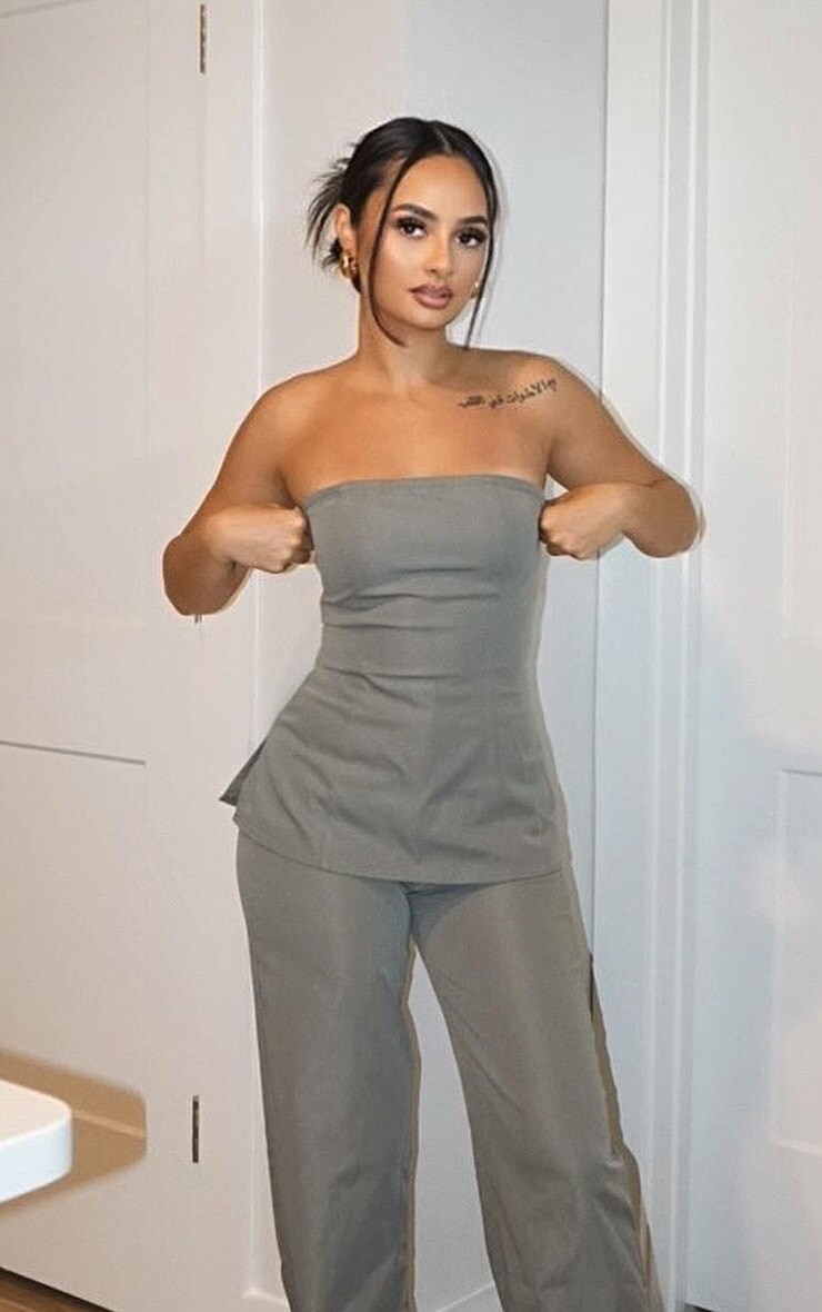 PrettyLittleThing Серое тканое индивидуальное бандо с удлиненным разрезом и подолом
PrettyLittleThing Серое тканое индивидуальное бандо с удлиненным разрезом и подолом