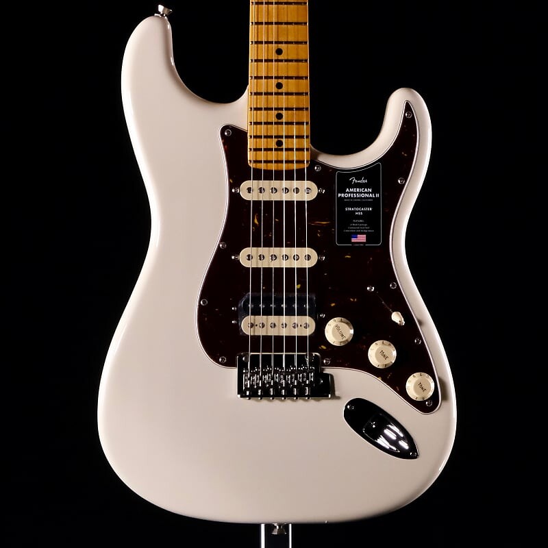 Fender American Professional II Stratocaster HSS — олимпийский белый с кленовой накладкой
Fender American Professional II Stratocaster HSS — олимпийский белый с кленовой накладкой