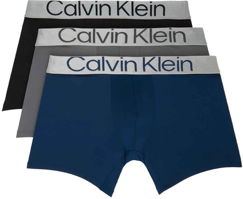 Набор из трех разноцветных трусов-боксеров из пересмотренной стали Calvin Klein Underwear
Набор из трех разноцветных трусов-боксеров из пересмотренной стали Calvin Klein Underwear