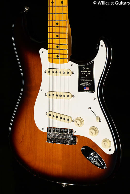 Fender American Vintage II 1957 Stratocaster Maple Fingerboard 2-Color Sunburst (834) Fender American II Stratocaster Maple Fingerboard (834)
Fender American Vintage II 1957 Stratocaster Maple Fingerboard 2-Color Sunburst (834) Fender American II Stratocaster Maple Fingerboard (834)
