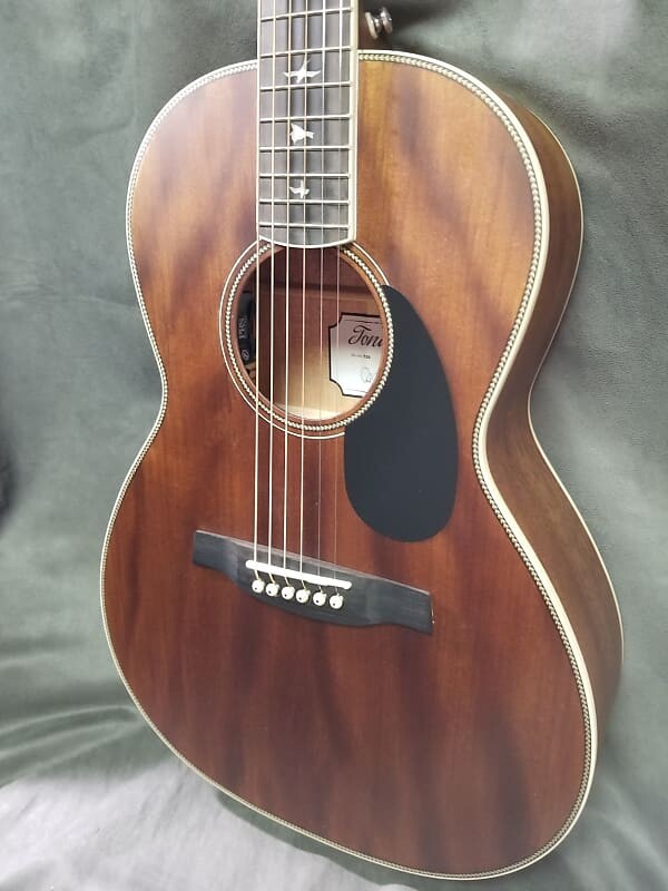 Paul Reed Smith PRS SE P20E Tonare Parlor со звукоснимателем Fishman Sonitone Vintage из красного дерева SE P20E Tonare Parlor with Fishman Sonitone Pickup
Paul Reed Smith PRS SE P20E Tonare Parlor со звукоснимателем Fishman Sonitone Vintage из красного дерева SE P20E Tonare Parlor with Fishman Sonitone Pickup