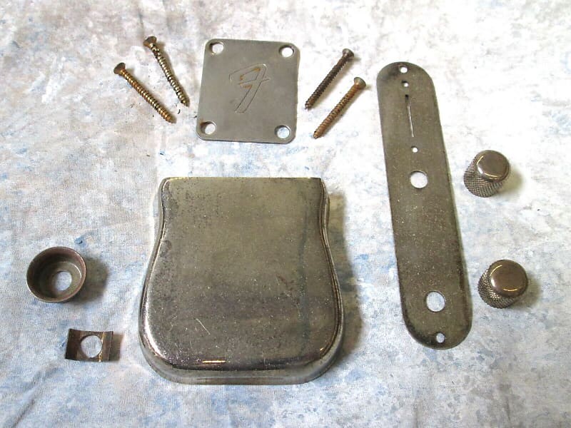 Набор Fender Telecaster RELIC, крышка бриджа, пластина грифа, ручки и многое другое! Telecaster Hardware Relic Set
Набор Fender Telecaster RELIC, крышка бриджа, пластина грифа, ручки и многое другое! Telecaster Hardware Relic Set