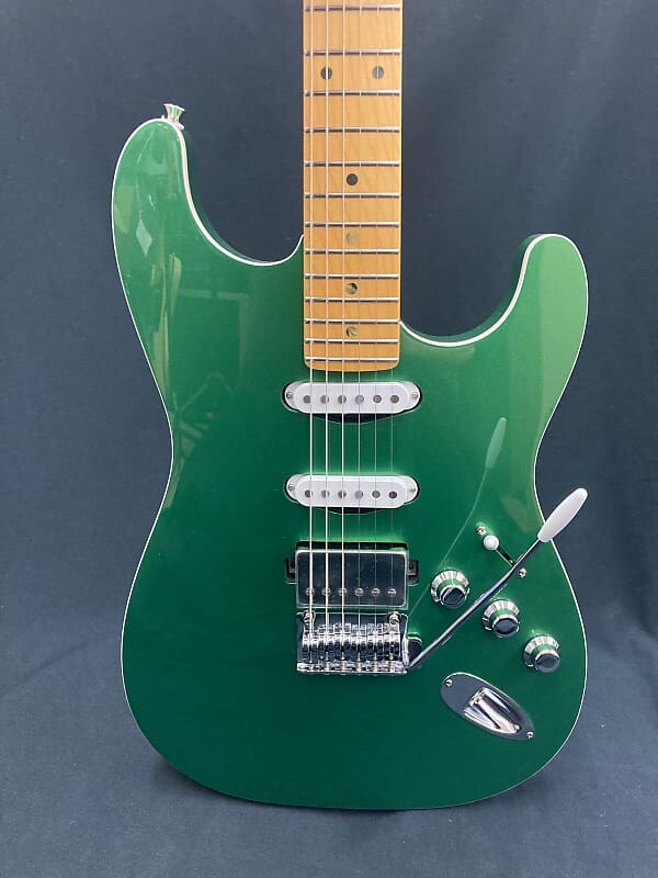Fender Special Aerodyne Stratocaster HSS - Speed Green Metallic Aerodyne Special Stratocaster HSS
Fender Special Aerodyne Stratocaster HSS - Speed Green Metallic Aerodyne Special Stratocaster HSS
