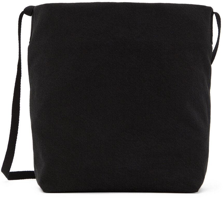 Маленькая объемная сумка с короткими ручками Black June Ann Demeulemeester
Маленькая объемная сумка с короткими ручками Black June Ann Demeulemeester