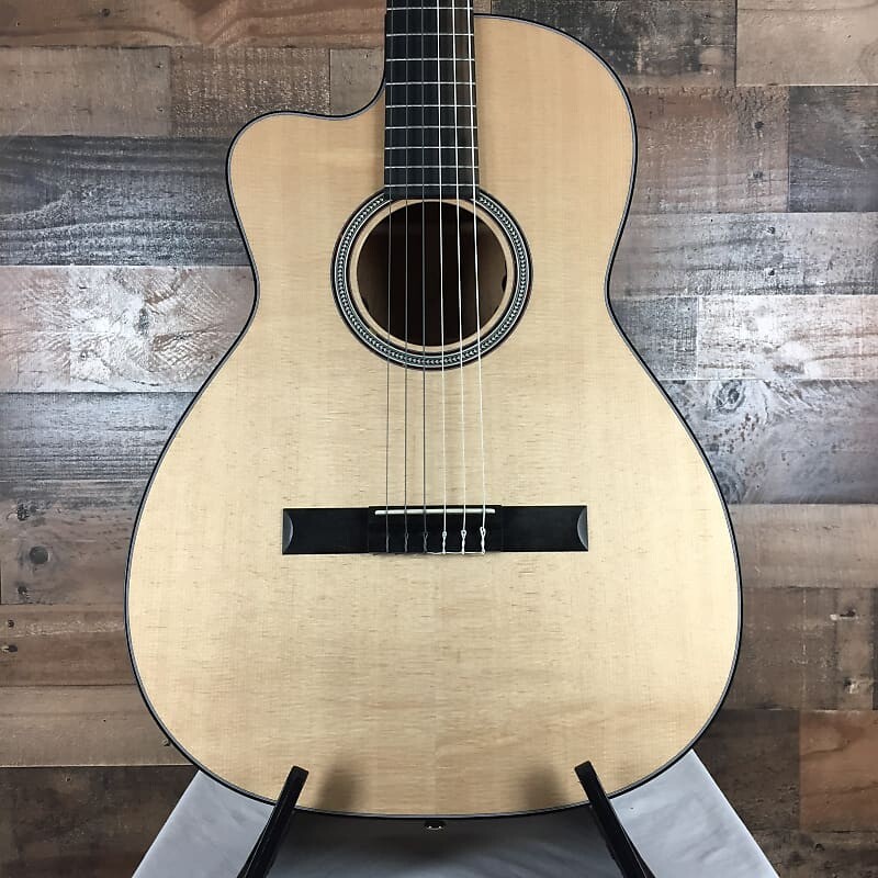 Martin 000C1216E Lefty Акустическая/электрическая гитара, сумка для переноски, бесплатная доставка, 476
Martin 000C1216E Lefty Акустическая/электрическая гитара, сумка для переноски, бесплатная доставка, 476