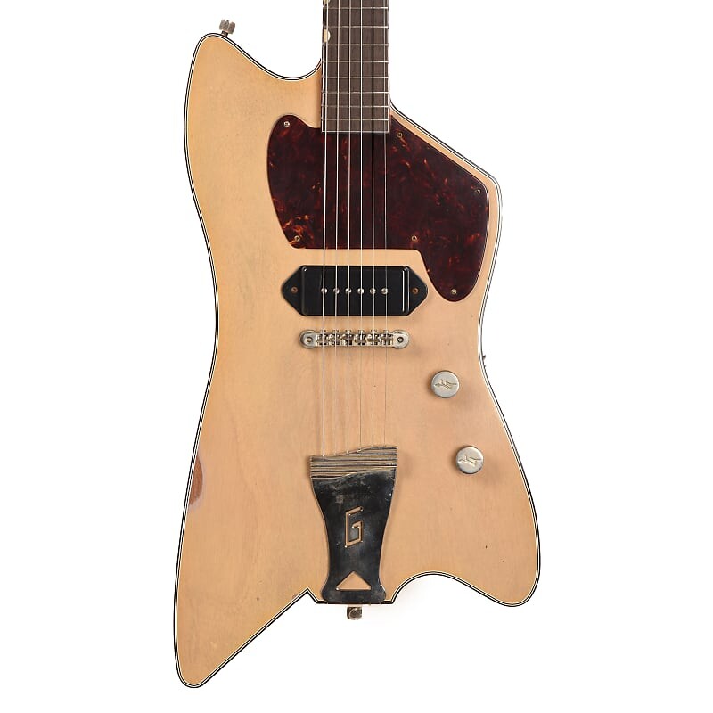 Gretsch Custom Shop G6199 Caddy Bo Junior Michigan Mahogany Super Faded TV Yellow Special Relic с ThroBak 55/56-SB P90s Master Built by Gonzalo Madrigal (серийный номер UC22092363)
Gretsch Custom Shop G6199 Caddy Bo Junior Michigan Mahogany Super Faded TV Yellow Special Relic с ThroBak 55/56-SB P90s Master Built by Gonzalo Madrigal (серийный номер UC22092363)