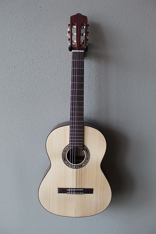 Акустическая гитара Brand New Kremona Rosa Morena RM Nylon String Flamenco Guitar with Gig Bag
Акустическая гитара Brand New Kremona Rosa Morena RM Nylon String Flamenco Guitar with Gig Bag